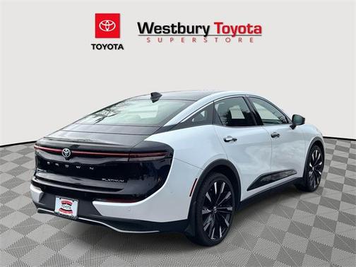 2024 Toyota Crown Platinum