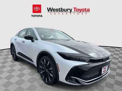 2024 Toyota Crown Platinum