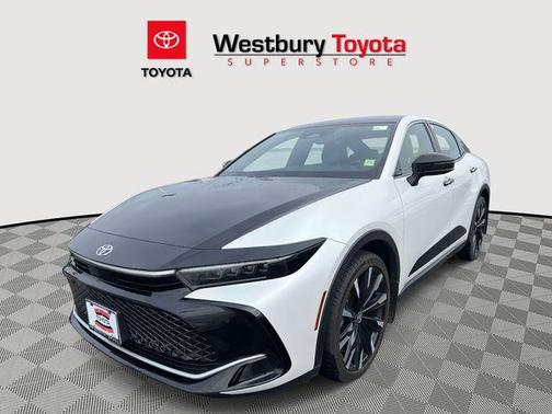 2024 Toyota Crown Platinum