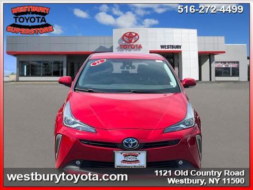 2022 Toyota Prius LE