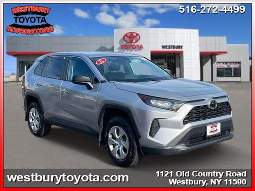 2022 Toyota RAV4 LE
