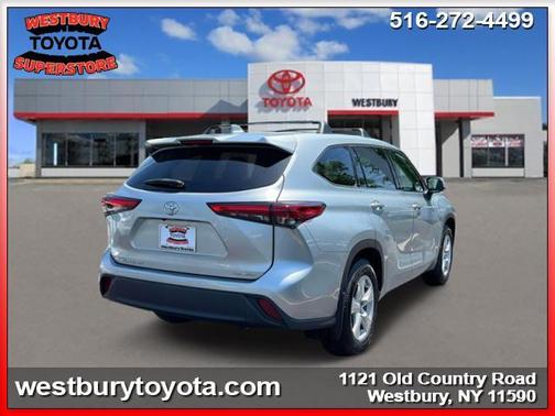 2021 Toyota Highlander LE