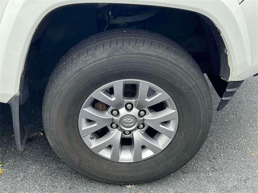 2017 Toyota Tacoma SR5