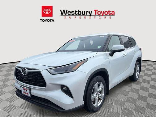 2023 Toyota Highlander LE