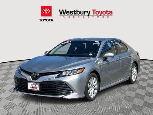 Celestial Silver Metallic 2018 Toyota Camry LE