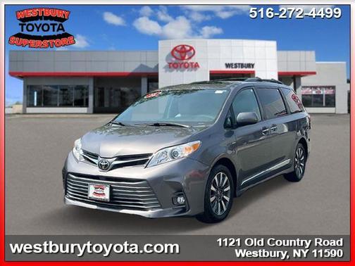 2018 Toyota Sienna XLE