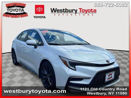 Wind Chill Pearl/Midnight Black Metallic 2023 Toyota Corolla XSE