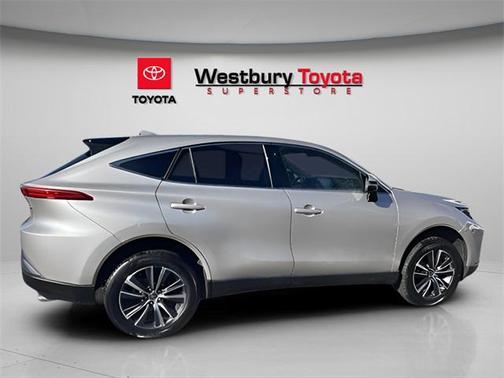 2022 Toyota Venza LE