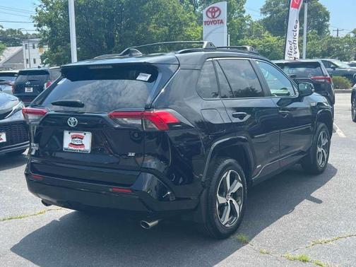 2024 Toyota RAV4 Prime SE