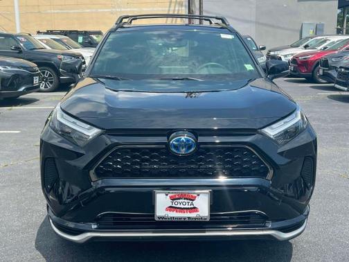 2024 Toyota RAV4 Prime SE