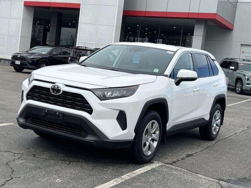 2022 Toyota RAV4 LE