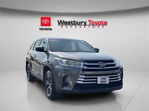 2019 Toyota Highlander LE
