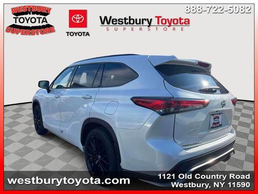 Wind Chill Pearl 2023 Toyota Highlander XSE