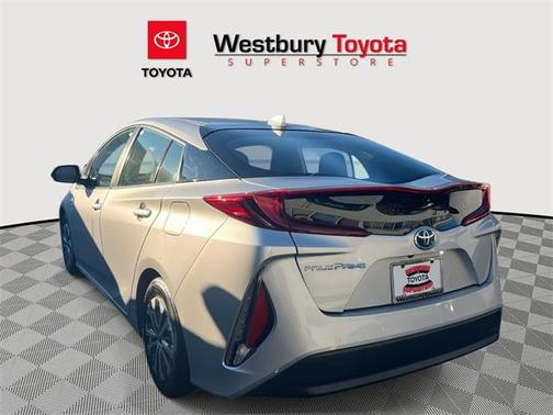 2022 Toyota Prius Prime LE