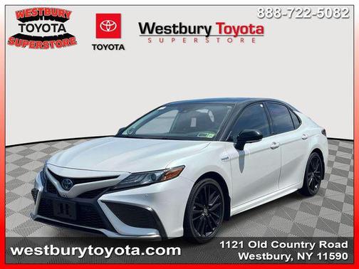 Wind Chill Pearl 2021 Toyota Camry XSE