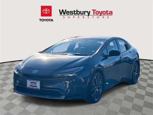 2025 Toyota Prius XLE