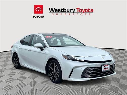 2025 Toyota Camry XLE