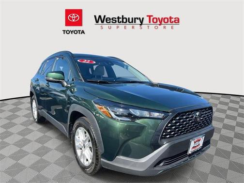 2022 Toyota Corolla Cross LE