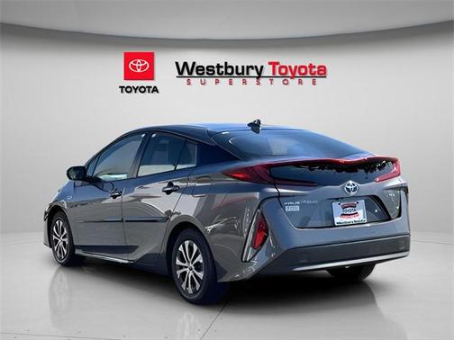 2022 Toyota Prius Prime XLE