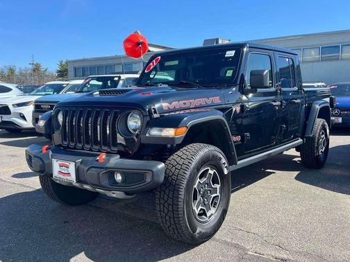 Black Clearcoat 2021 Jeep Gladiator Mojave 4x4