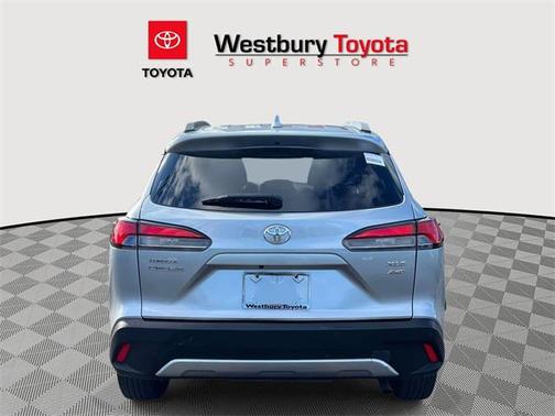 2023 Toyota Corolla Cross XLE