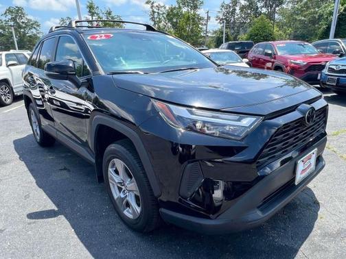 2022 Toyota RAV4 XLE