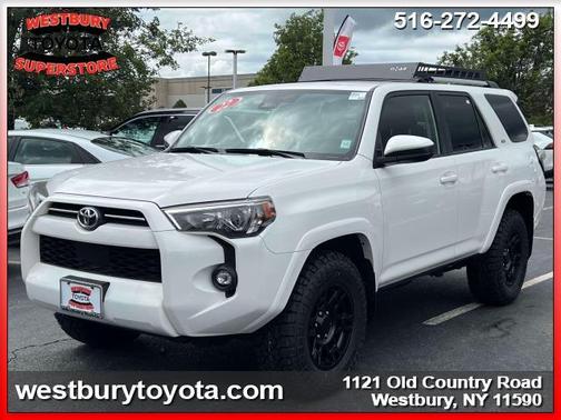 2022 Toyota 4Runner SR5