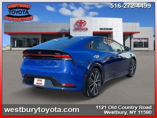 2023 Toyota Prius XLE