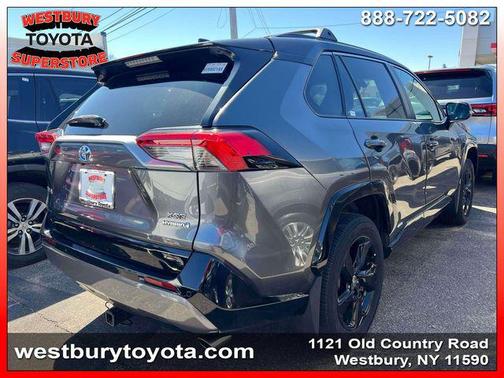 2021 Toyota RAV4 Hybrid SE