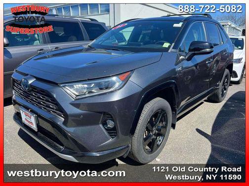 2021 Toyota RAV4 Hybrid SE