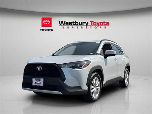 2023 Toyota Corolla Cross LE