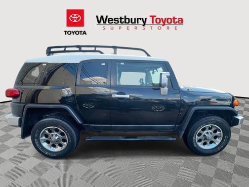 2013 Toyota FJ Cruiser Base