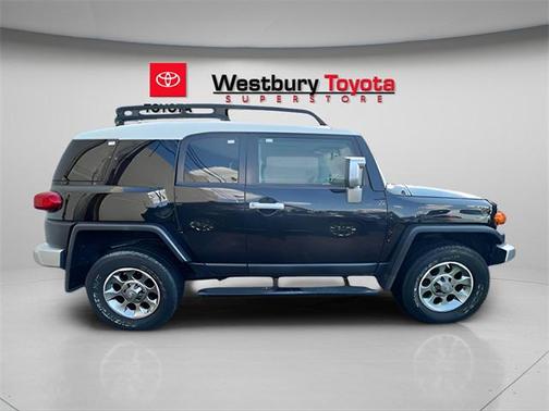 2013 Toyota FJ Cruiser Base
