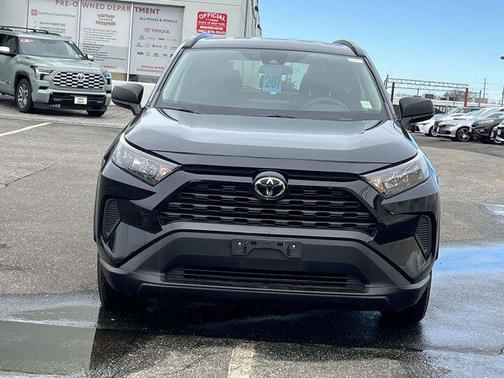 2020 Toyota RAV4 LE