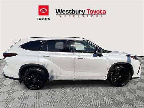 2024 Toyota Highlander XSE