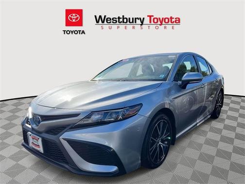 2024 Toyota Camry Hybrid SE