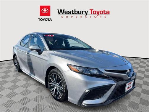 2024 Toyota Camry Hybrid SE