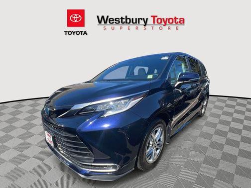 2025 Toyota Sienna Limited