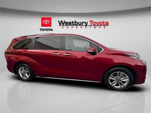 2023 Toyota Sienna Limited 7-Passenger
