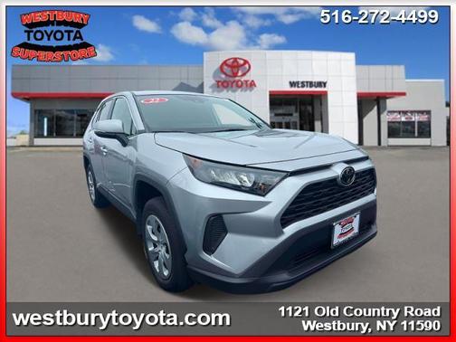 2022 Toyota RAV4 LE
