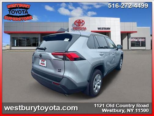 2022 Toyota RAV4 LE