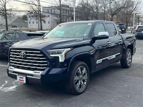 2025 Toyota Tundra Hybrid Capstone