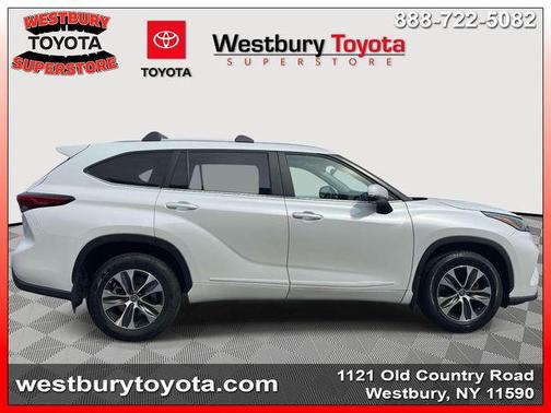 Wind Chill Pearl 2023 Toyota Highlander XLE