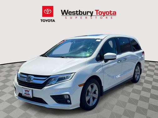 White Diamond Pearl 2019 Honda Odyssey EX-L