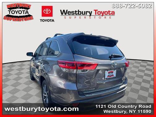 Predawn Gray Mica 2019 Toyota Highlander XLE