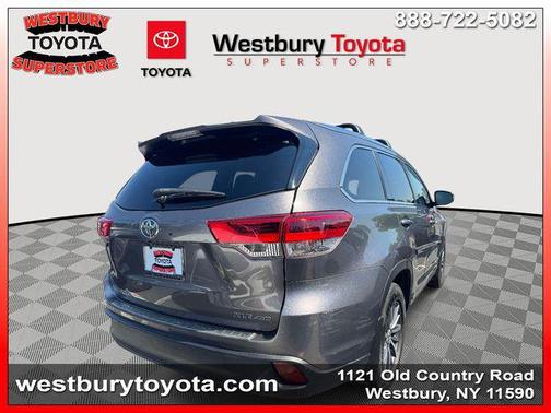Predawn Gray Mica 2019 Toyota Highlander XLE