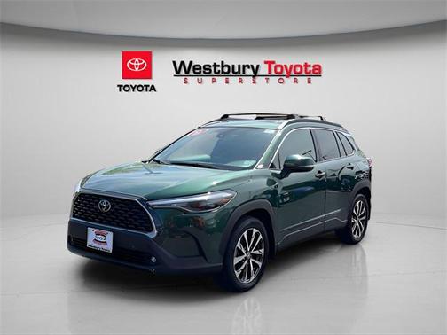 2022 Toyota Corolla Cross XLE