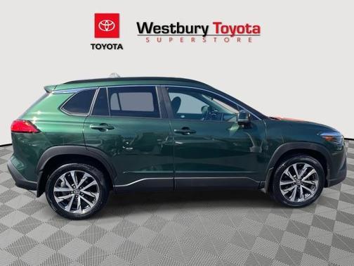 2022 Toyota Corolla Cross XLE