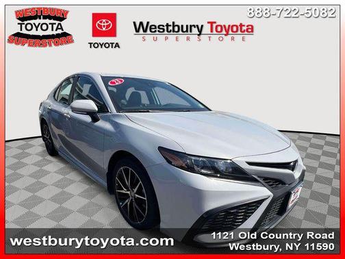 Ice Edge 2023 Toyota Camry SE