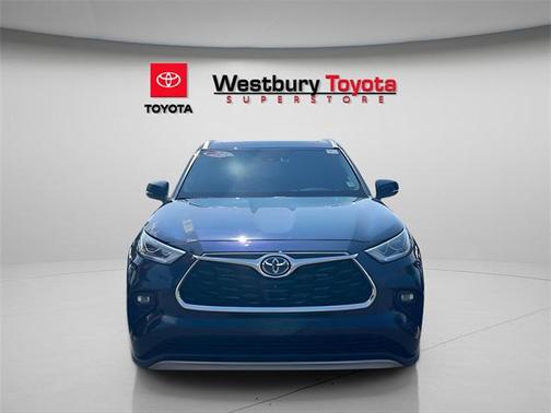 2023 Toyota Highlander Hybrid Platinum